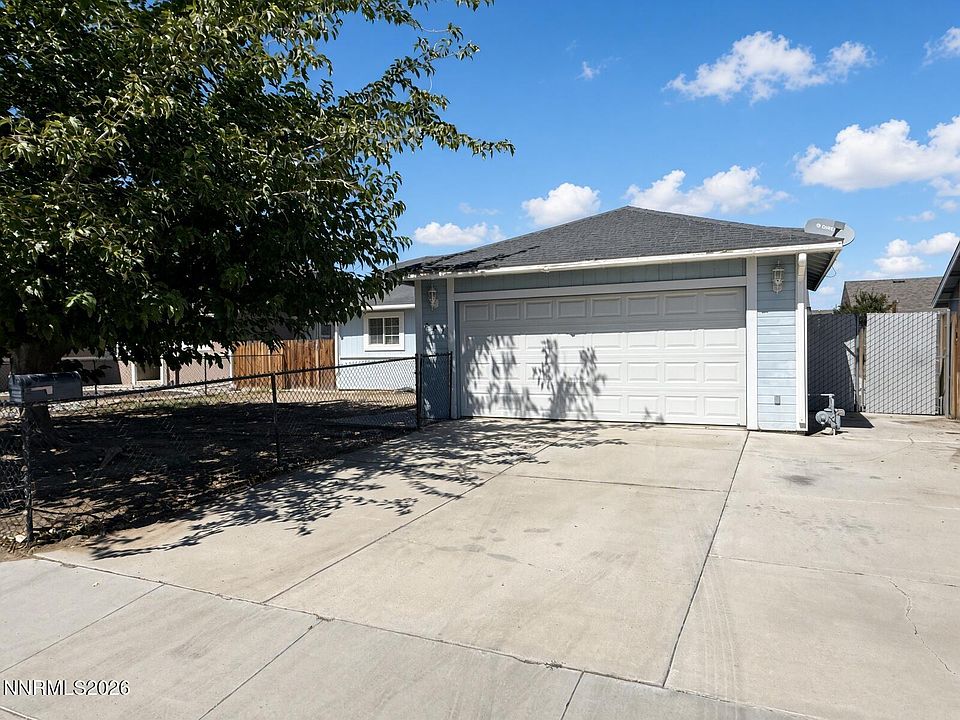 1st image of 332 Dianna Way