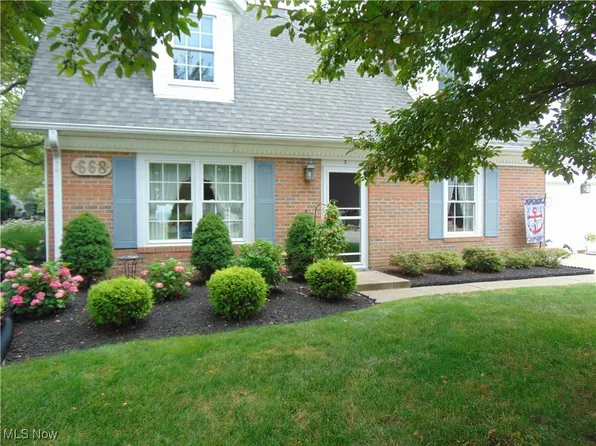 668 2nd St Unit 3, Fairport Harbor, OH 44077