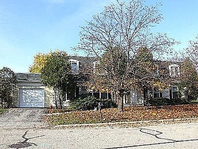 1st image of 352 Stanley Ct APT B