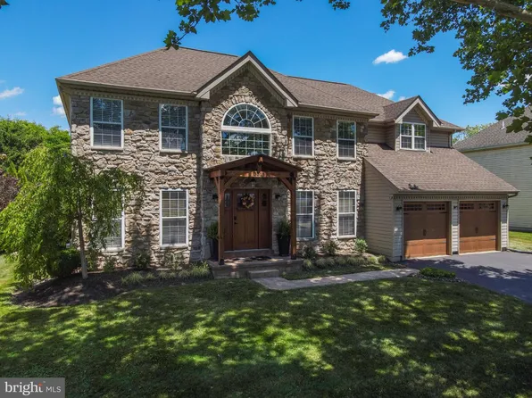 3815 Daystar Dr, Doylestown, PA 18902