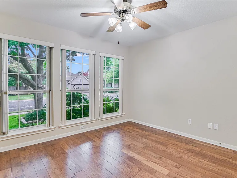 8617 Little Laura Dr — Photo 15