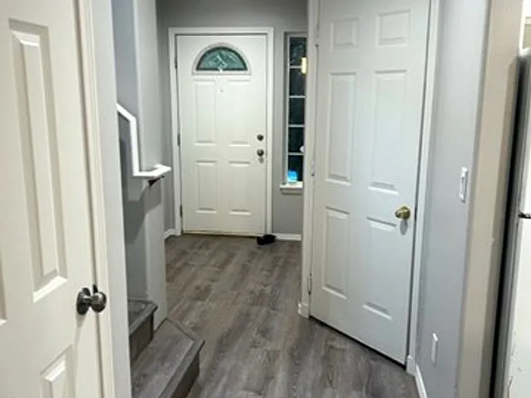 1008 Sunset Blvd NE #B — Photo 13