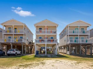 123 Howard Ave, Surfside Beach, TX 77541