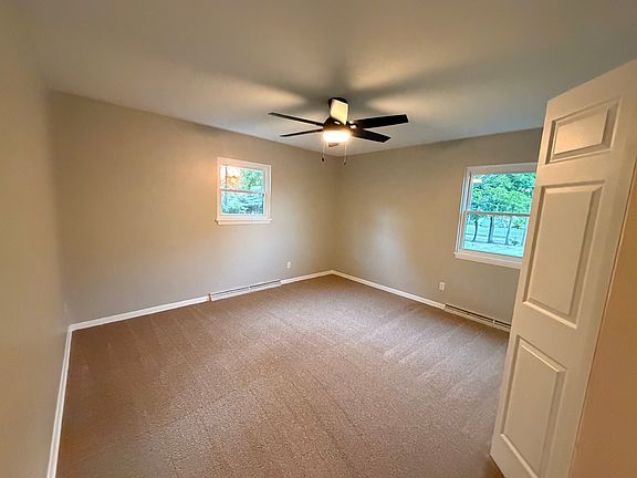 3rd image of 2850 Sourek Rd