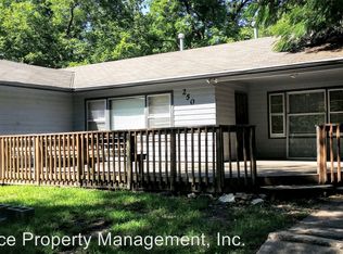 250 Westwood Rd, Manhattan, KS 66502