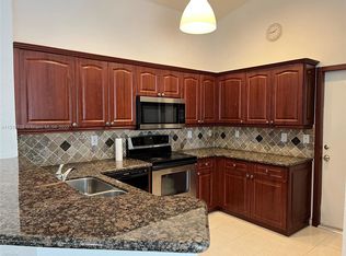 1535 Mira Vista Cir #0, Fort Lauderdale, FL 33327