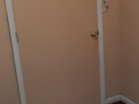 3rd image of 1374 Playford Ave