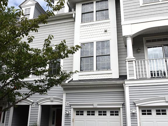 3rd image of 38 Skimmer Ln