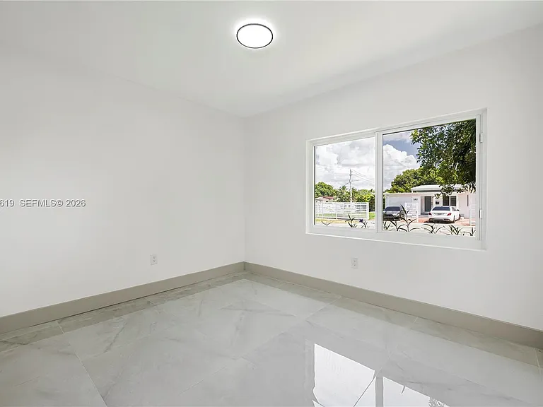 5410 SW 2nd St — Photo 22