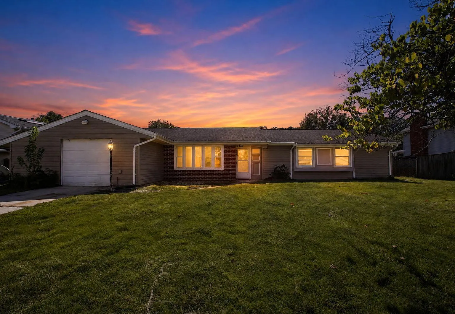 3 bed, 2.0 bath, 1544 sqft, $2,850 — Photo 1