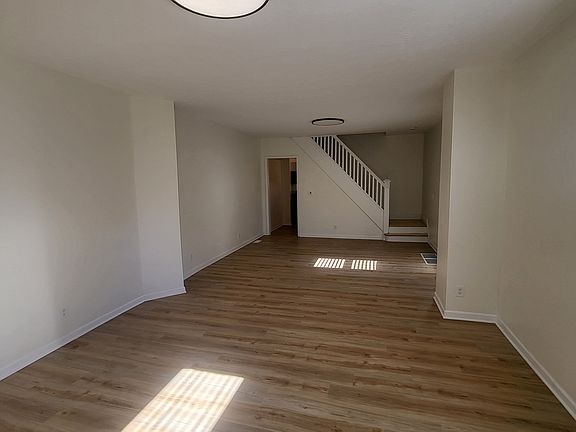 3rd image of 2141 Bellefontaine St