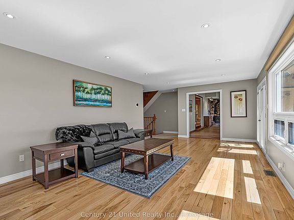 5th image of 825 Southview Dr
