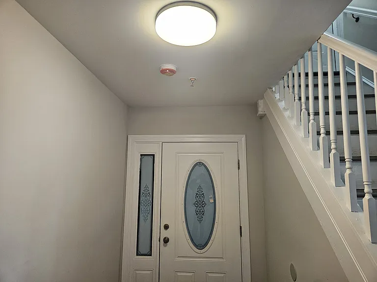 1015 S Beechfield Ave — Photo 34