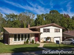 942 Irvin Rd, Huntingdon Valley, PA 19006