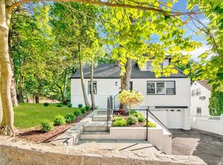 30 Fortfield Ave, Yonkers, NY 10701