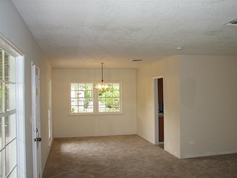 Dining Rm
