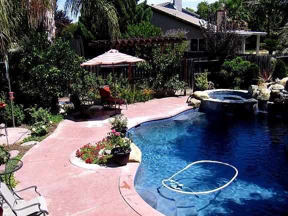 3rd image of 1725 Tanager Way