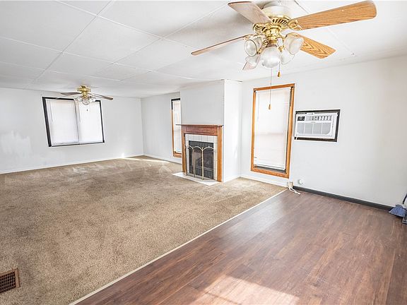 17th image of 713 N Franklin St