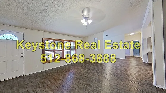 4 bed, 2.0 bath, 2048 sqft, $1,925 — Photo 1