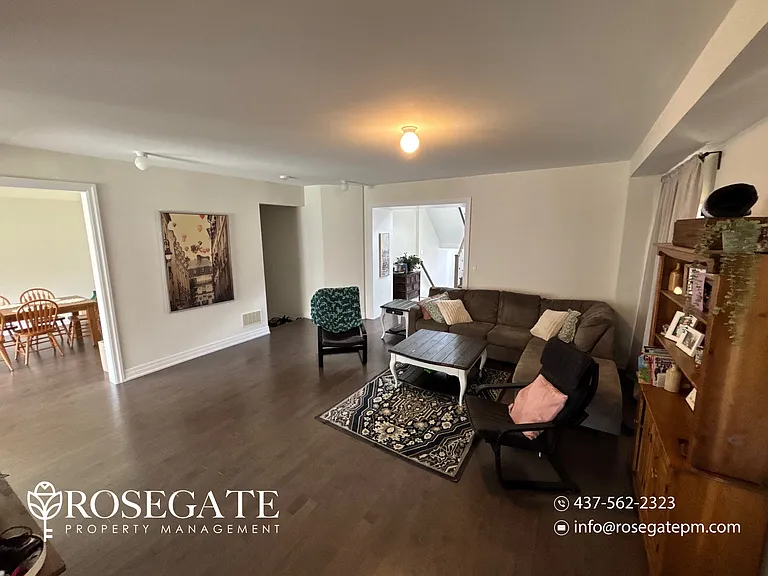 1011 Wickham Rd — Photo 6
