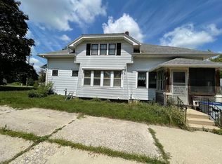 8572 N Granville Rd, Milwaukee, WI 53224