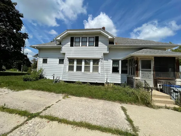 8572 North Granville ROAD, Milwaukee, WI 53224