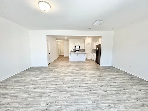5th image of 1590 Prickly Pear Dr