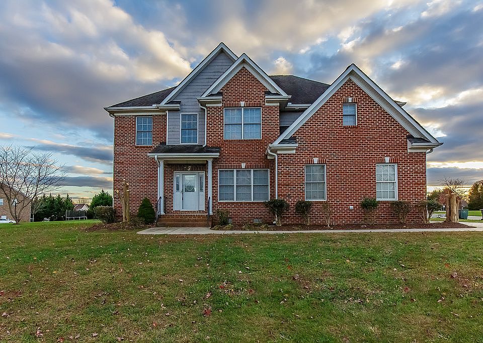 1st image of 501 Edmund Ct