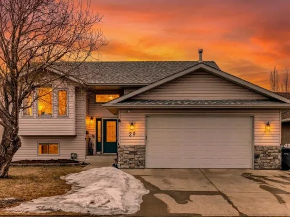 29 E Fern Glade Cres, Sylvan Lake, AB T4S 1Z6