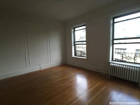 Rented by Sovereign Associates | media 9