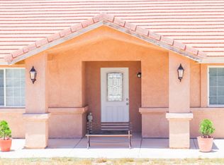 1124 Smoke Tree Rd, Pinon Hills, CA 92372