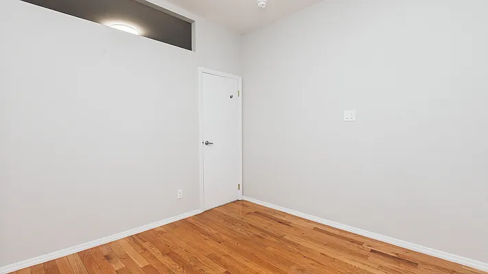 Rented by Compass | media 18