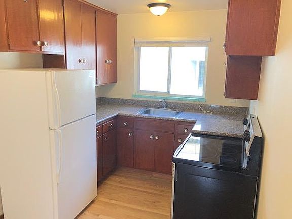 5th image of 1504 Sanchez Ave #9