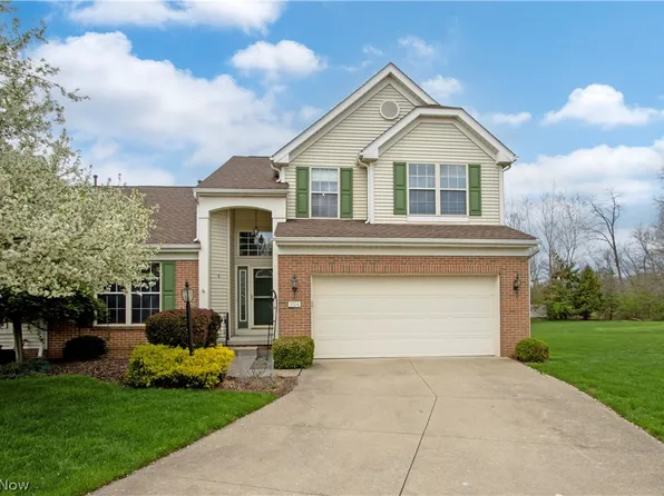 5514 Hideaway Dr, Medina, OH 44256