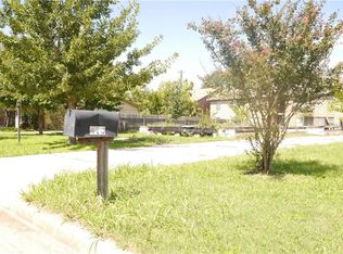 410 Persimmon St, Bastrop, TX 78602