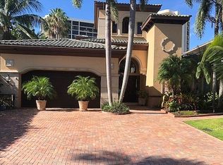 1009 Grand Ct, Highland Beach, FL 33487