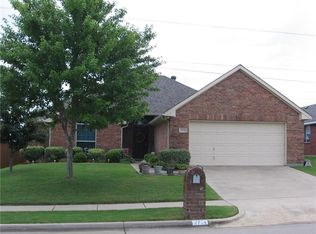 2714 Simmons Dr, Sachse, TX 75048