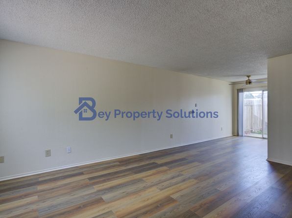 1627 Front St #5