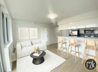 28-16 21st St #303, Astoria, NY 11102
