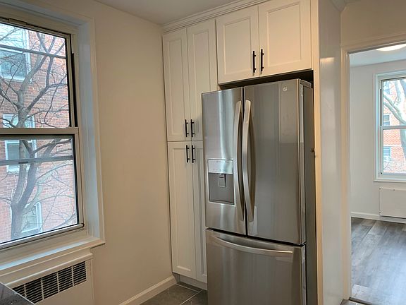 5th image of 66-10 Thornton Pl #3K