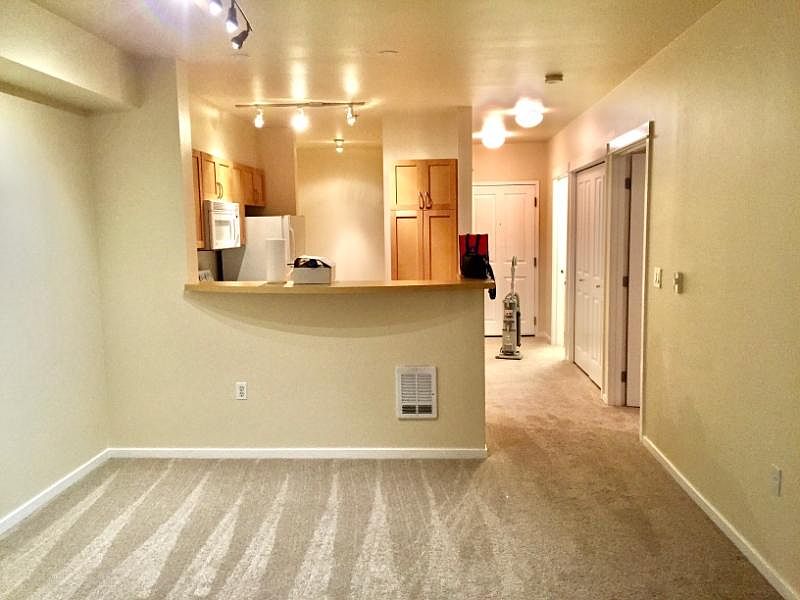 1st image of 111 108th Ave NE #310
