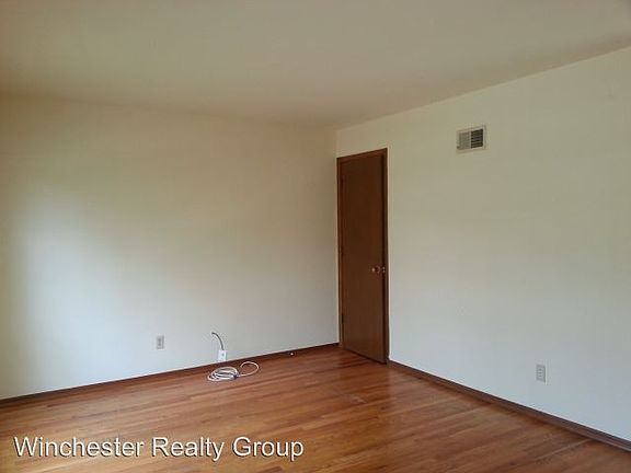 5th image of 10531 Hobday Ave