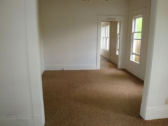 5th image of 2210 4th St
