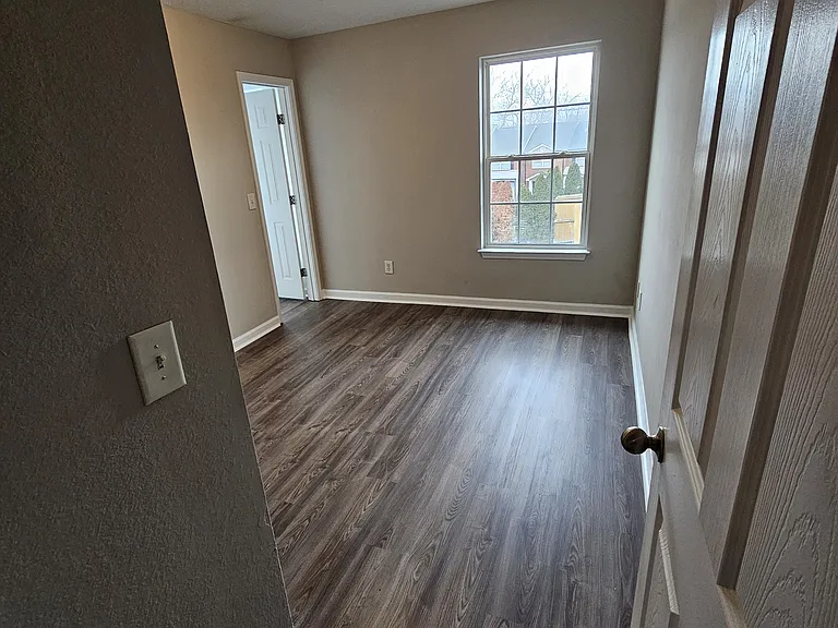 303 Stewarts Landing Cir — Photo 14