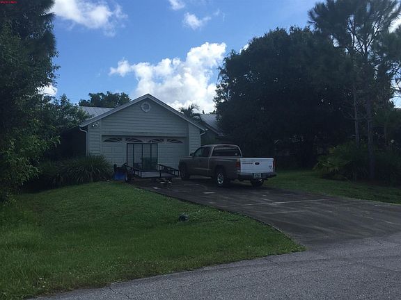 4th image of 383 SW Film Ave