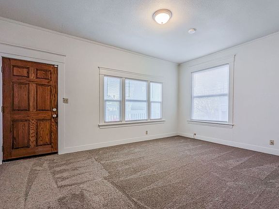 3rd image of 3217 Hoyt Ave SE #A