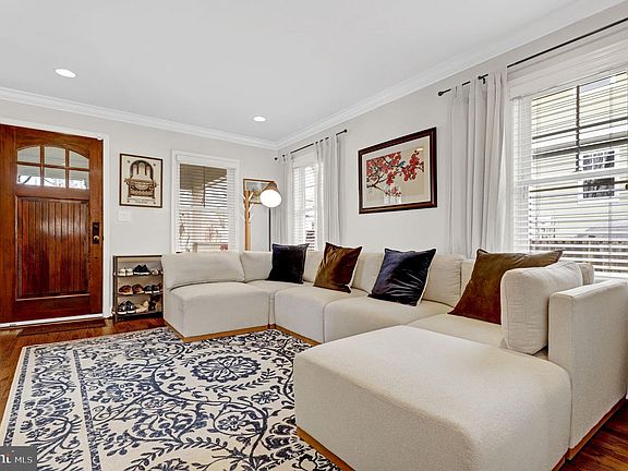 4th image of 11214 Midvale Rd