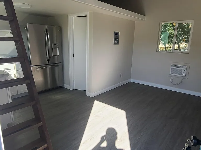 3765 Winona Ave #A — Photo 12