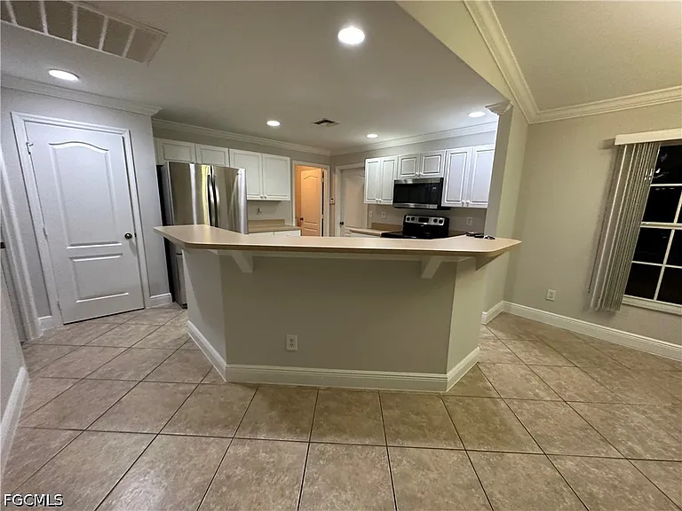 1706 Kismet Pkwy E — Photo 5