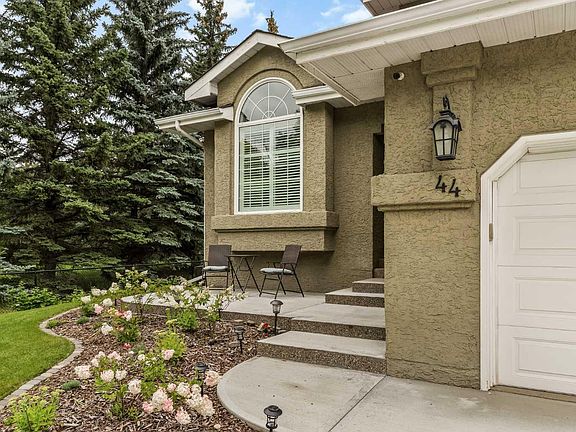 3rd image of 44 Mountain Park Cir SE